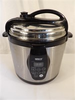 Nesco Pressure Cooker PC6-25