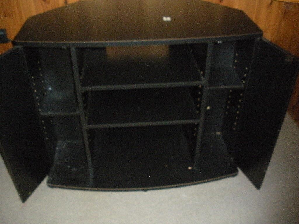 TV Stand  36x20x28 inches