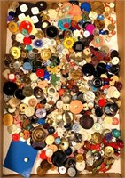 many assorted buttons