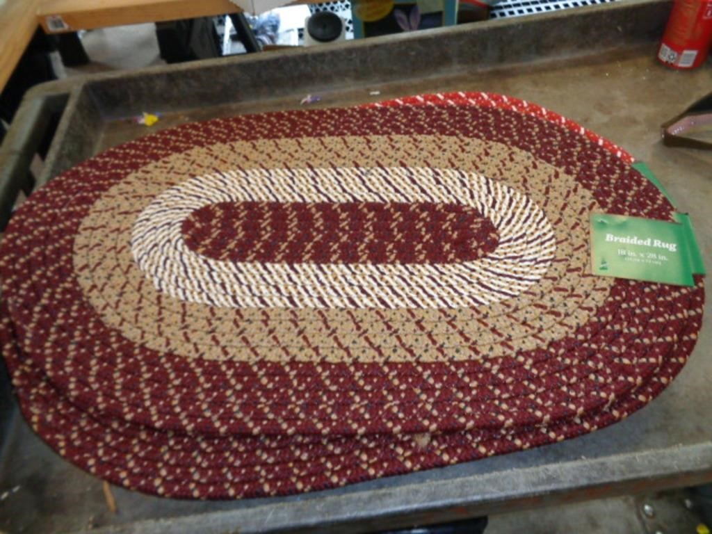 18" X 28" BRAIDED RUG - BURGUNDY