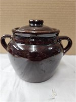 USA Bean Pottery Pot