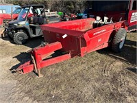 International 540 Manure Spreader