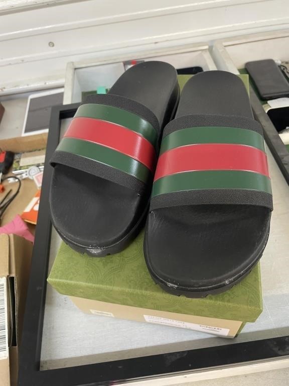 New Gucci Slippers Size 13