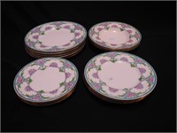 17 pieces Minton china dinnerware: four 9"