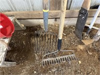 Rake and manure fork