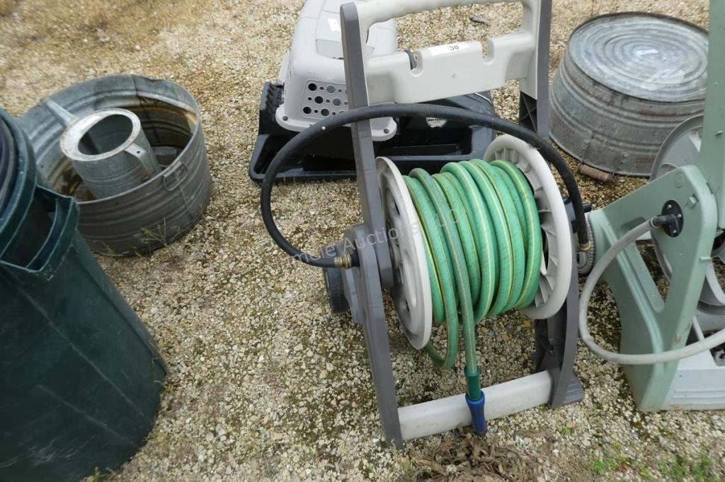 Suncast hose reel with hose