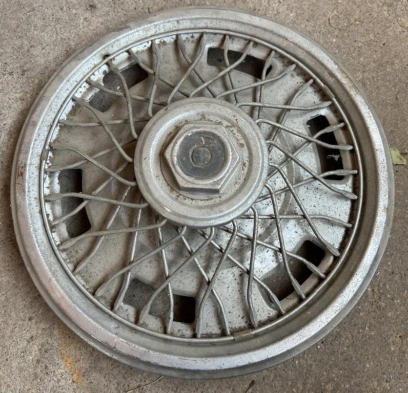 (1) 4” Hubcap