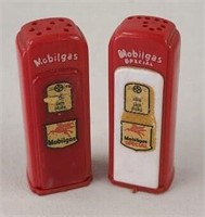 Antique Mobilgas Fuel Pump S&P Set Plastic