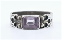 Sterling Silver Ring whit Amethyst