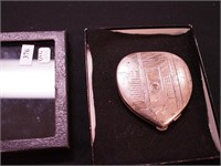 Silver marked 950 heart-shaped compact with