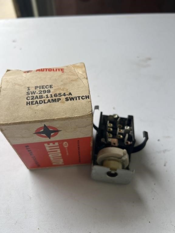 NOS 1962 Ford Head light switch C2AB 11654-A