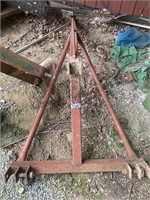 Three-point hitch lift arm