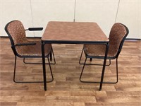 Table & 2 Chairs