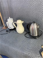 Coffee pots one cordless kettle.......7b