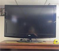 42 inch LG TV