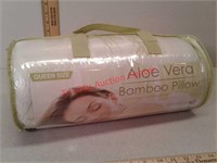 New queen-size aloe vera bamboo pillow