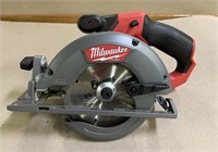 Milwaukee 12v M12 5-3/8 inch Circular Saw