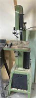 Central Machinery 14” Wood cutting band saw