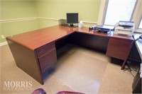Desk with return 72"X84"