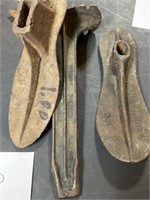 Vintage cobbler cast iron