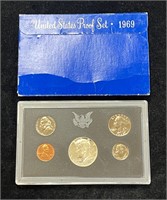 1969 United States Poof Set in Box