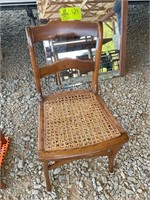 VINTAGE WOODEN CHAIR WITH CAIN BOTTOM SEAT