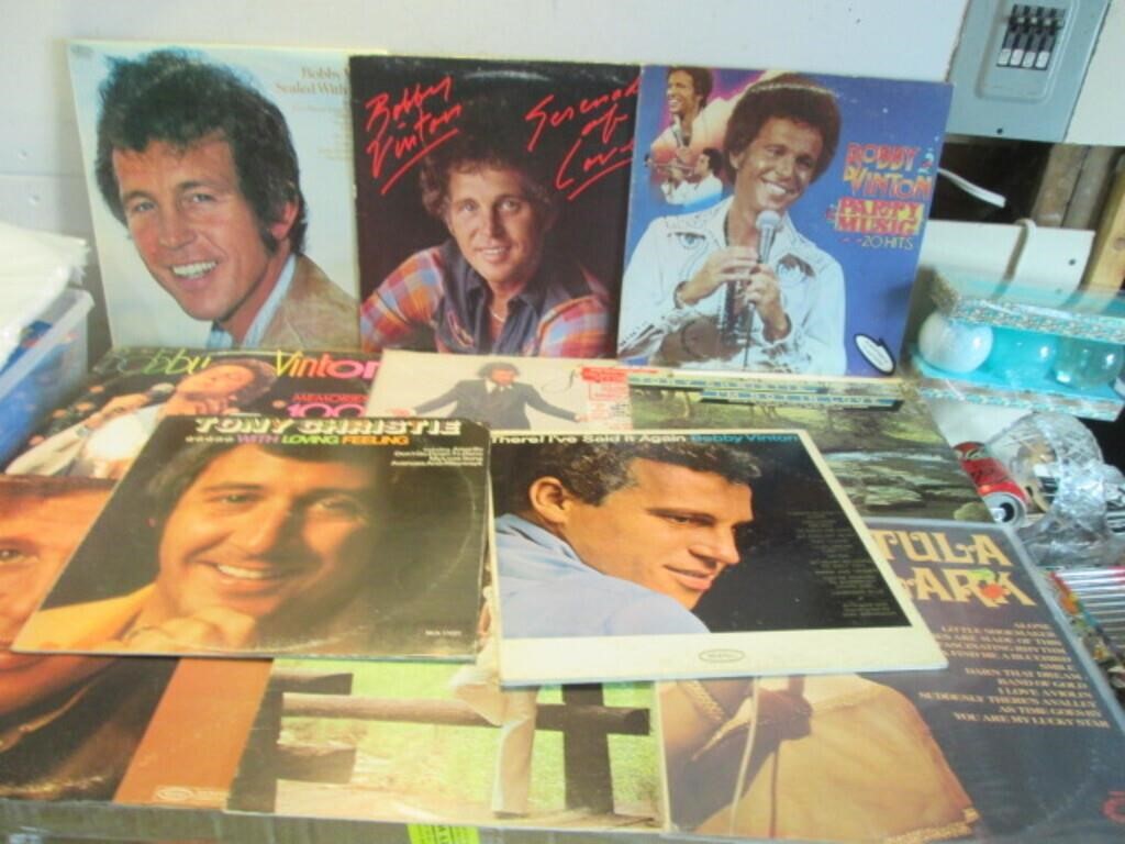 LOT OF 11 ASSORTED VINTAGE RECORDS ALBUMS