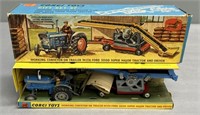 Corgi Toys Conveyor on Trailer Ford 5000 Tractor