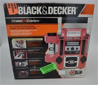 Black & Decker Storm Station Radio / Light