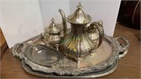 Silver plate lot includes Reed & Barton serving