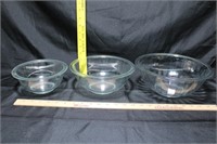 Pyrex Nesting Mixing Bowls