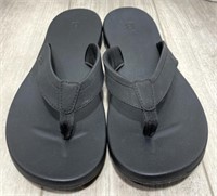 Bench Women’s Flip Flops Size 10 (pre-owned)