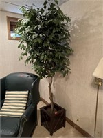 Decorative faux tree