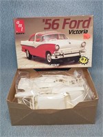 1/24 1956 Ford Victoria Model Kit