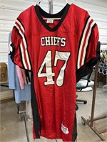 Theunissen chiefs jersey size  adult large