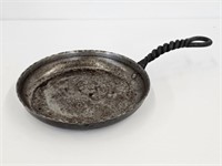 METAL FRYING PAN WITH METAL TWIST HANDLE