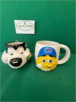 Pepe Lepew Mug & M&M mug