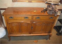 DRESSER WITH CONTENTS