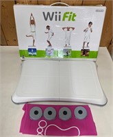 Wii fit+ housse et boite