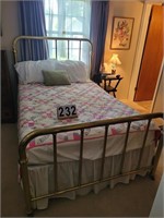 Full Size Brass Bed (Quilt Not Included)
