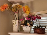 GROUP OF ASSORTED ARTIFICIAL FLOWERS
