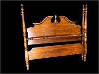 CHERRY QUEEN SIZE POSTER BED