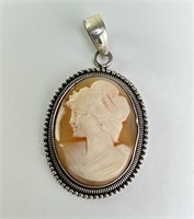 Sterling Cameo Pendant 8 Grams