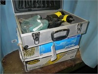Stanley air coil nailer c/w 2 boxes of nails