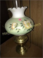 VINTAGE ALADDIN BRASS LAMP WITH HANDPAINTED