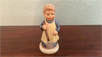 Vintage Goebel Hummel Figurine #727