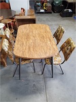 Vintage Table and 4 Chairs