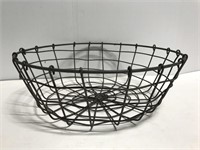 Rustic metal wire decor basket