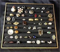 JEWELRY / LARGE LOT OF RINGS / OVER 60 PCS