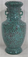 Chinese Qing Dynasty Yongzheng Porcelain Vase